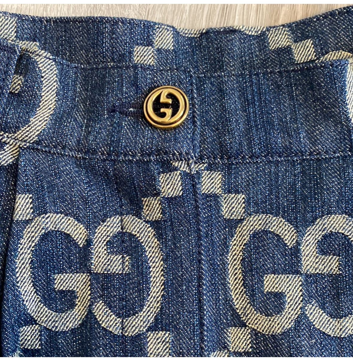 Gucci Aria Jumbo GG Denim shorts Sz42 authentic