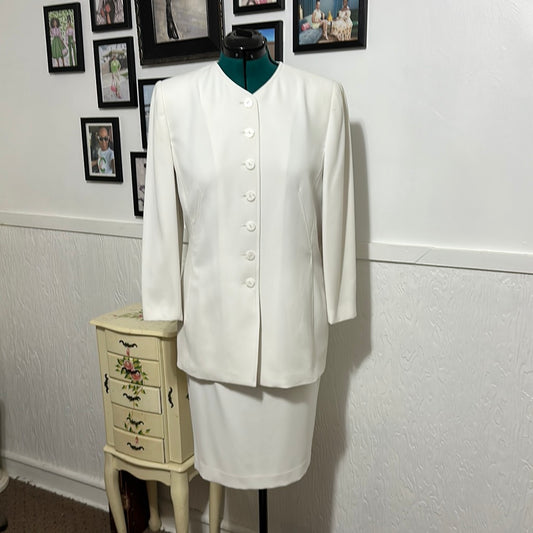 831 LeSuit White Suite Sz 14