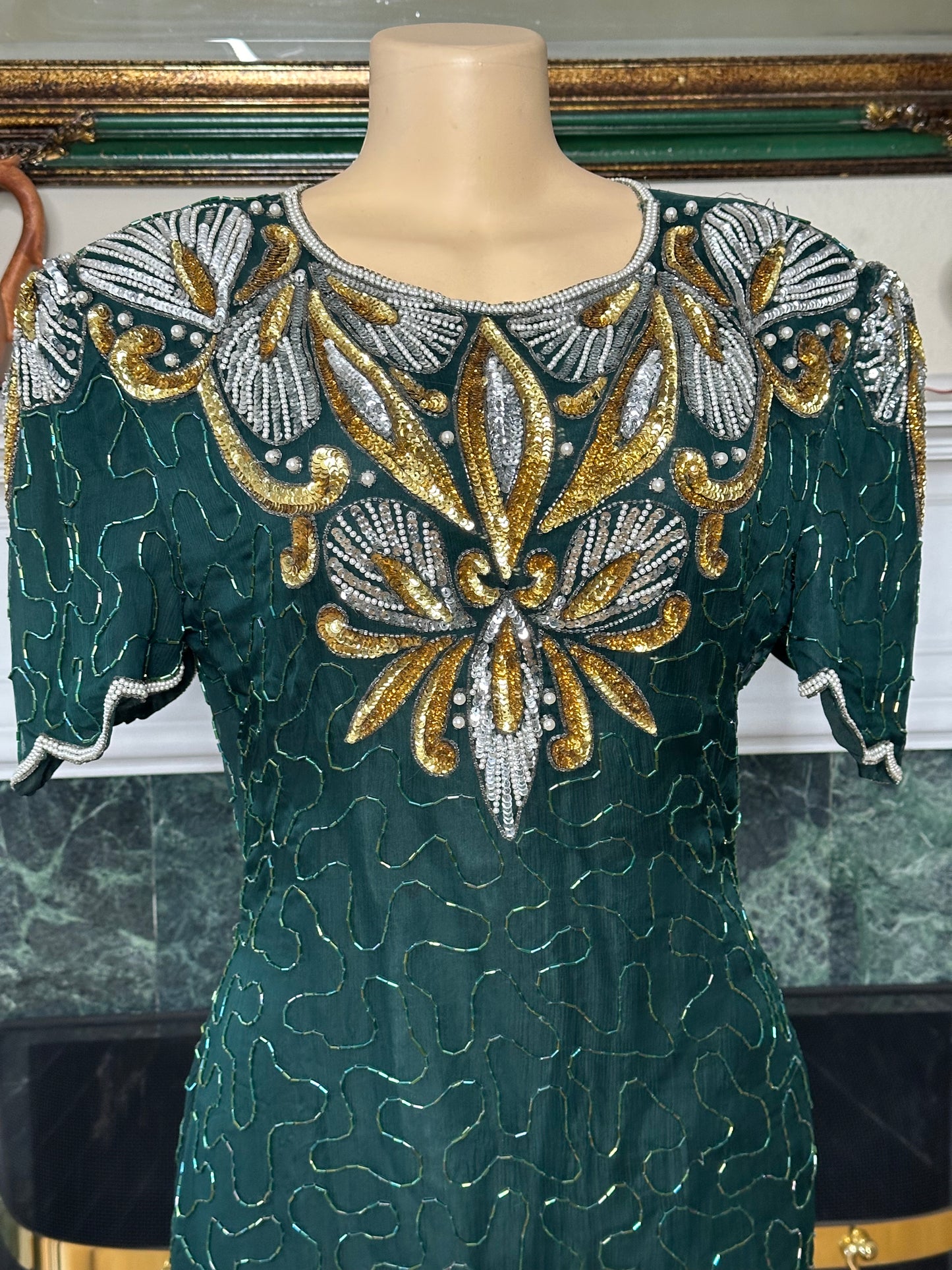 DENISE ELLE 100% silk shell Emerald Green and Gold Sequin dress sz L 20” pit