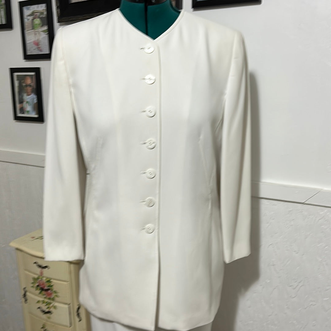 831 LeSuit White Suite Sz 14