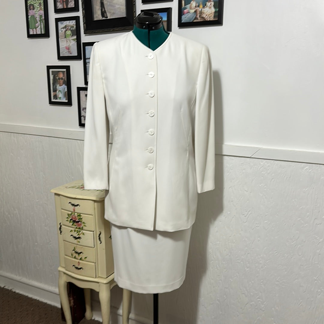 831 LeSuit White Suite Sz 14