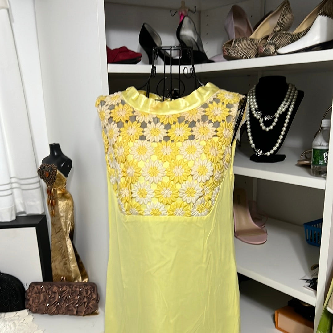 4.29 No label yellow dress Sz 6/8