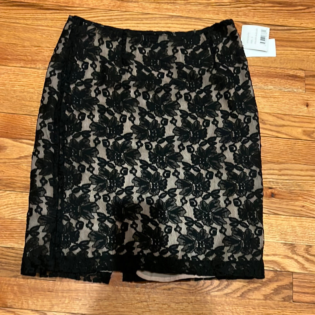 4.22 Focus 2000 Blk lace NWT skirt Sz 8